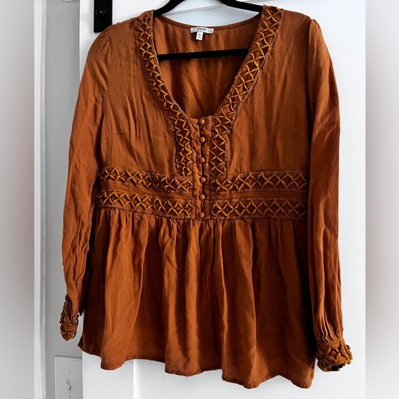 JODIFL Rust-Brown Embroidered V-Neck Top - Picture 1 of 7